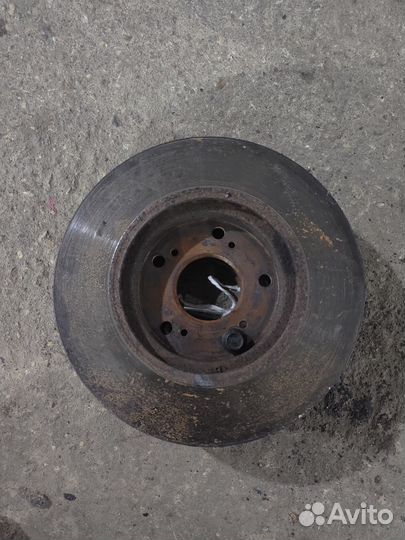 Диск тормозной передний Honda Stepwgn RK1