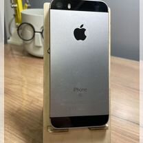 iPhone SE, 32 ГБ