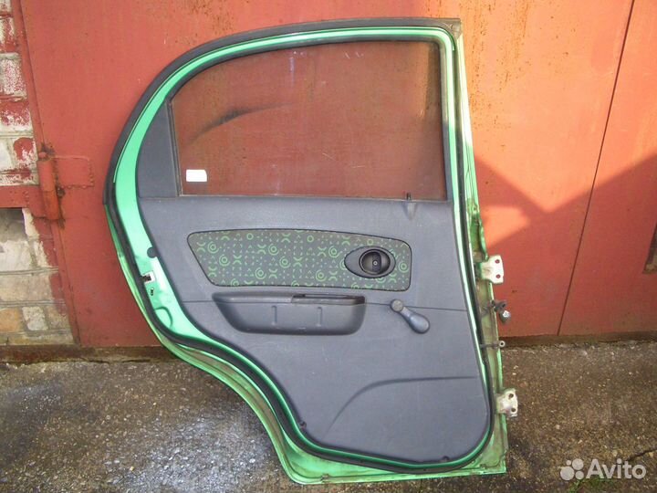 Дверь задняя левая Шевроле Спарк с05-10г