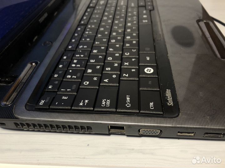 Бюджетный игровой ноутбук Toshiba 2 видеокарты/AMD