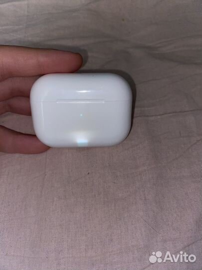 Беспроводные наушники apple airpods