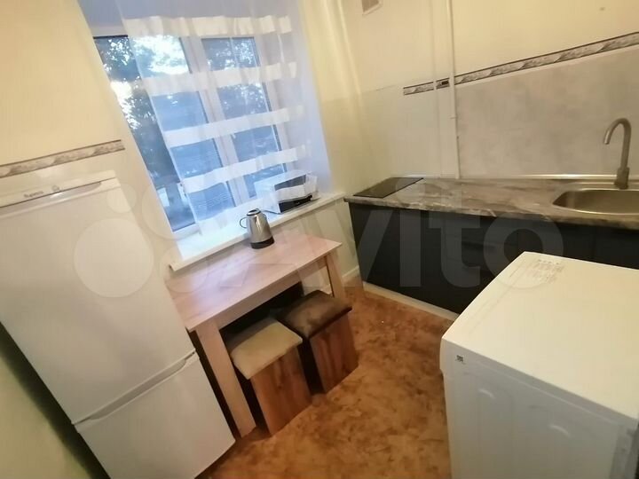 2-к. квартира, 53 м², 1/5 эт.