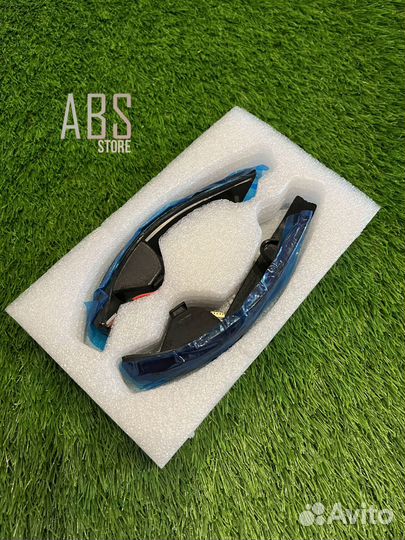 Поворотники LED (бегущие) в зеркала Ford Focus 2 3