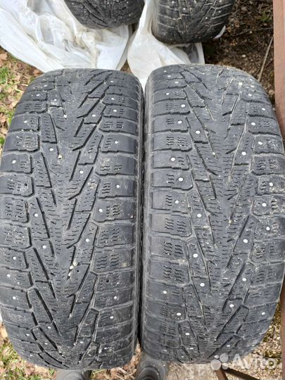 Nokian Tyres Hakkapeliitta 7 SUV 235/60 R18 107T