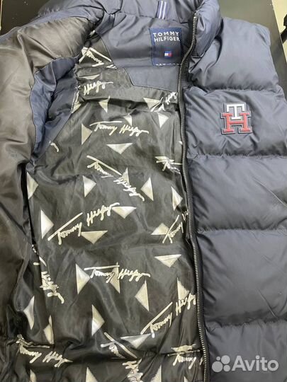 Жилетка бренда Tommy Hilfiger