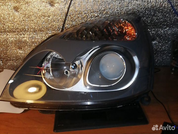 Фара левая линза Рено Клио 2 Renault Clio 2