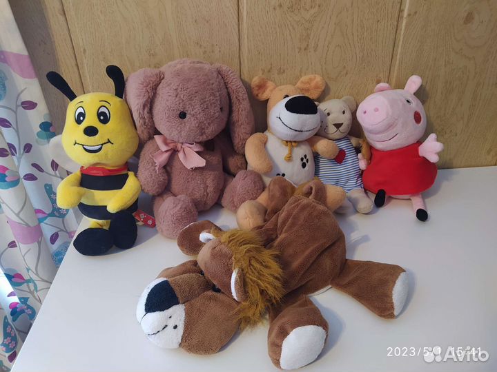 Плюшевые игрушки бу:собачка, Свинка Пеппа, заяц
