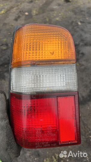 Продам задний стоп королла ее96