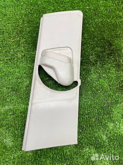 Обшивка стойки правая Toyota Rav4 xa40 xa45