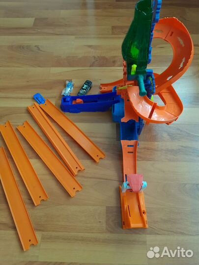 Трек hot wheels