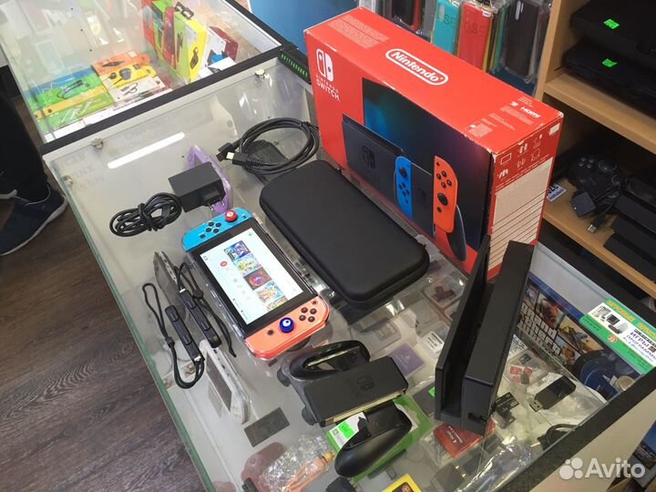 Nintendo Switch V2 в идеале чипованный+31 игра