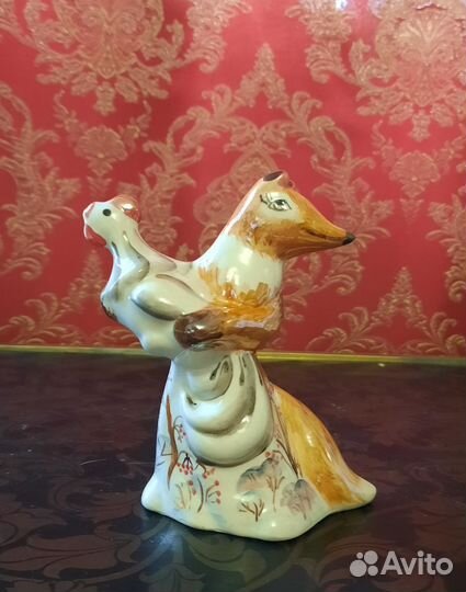 Статуэтки фарфоровые