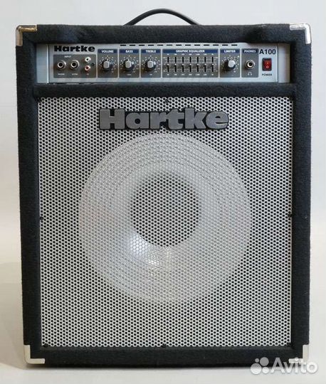 Басовый комбоусилитель