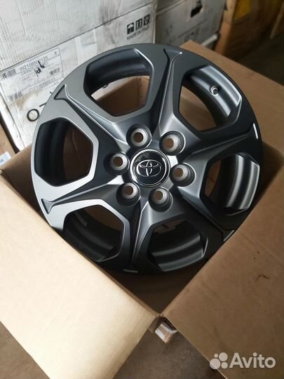 Диски R18 оригинальные Toyota Land Cruiser 300