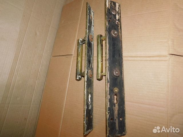 2 большие латунные,дверные ручки и дома фабриканта