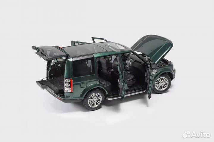 Land Rover Discovery 4 1:18 Whelart