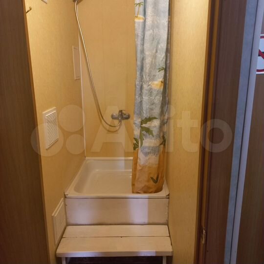 2-к. квартира, 57 м², 1/2 эт.