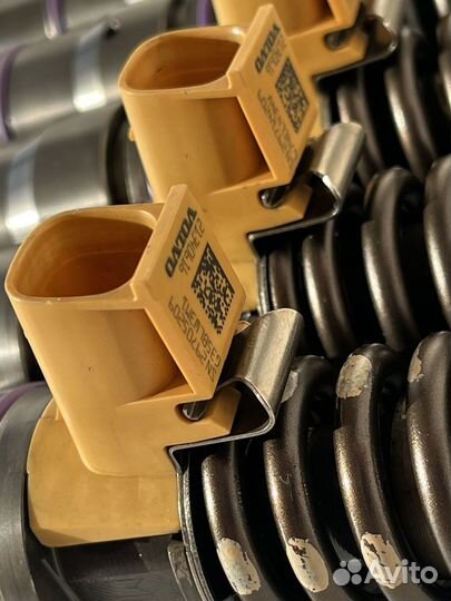 Форсунки Volvo d12c 20430583