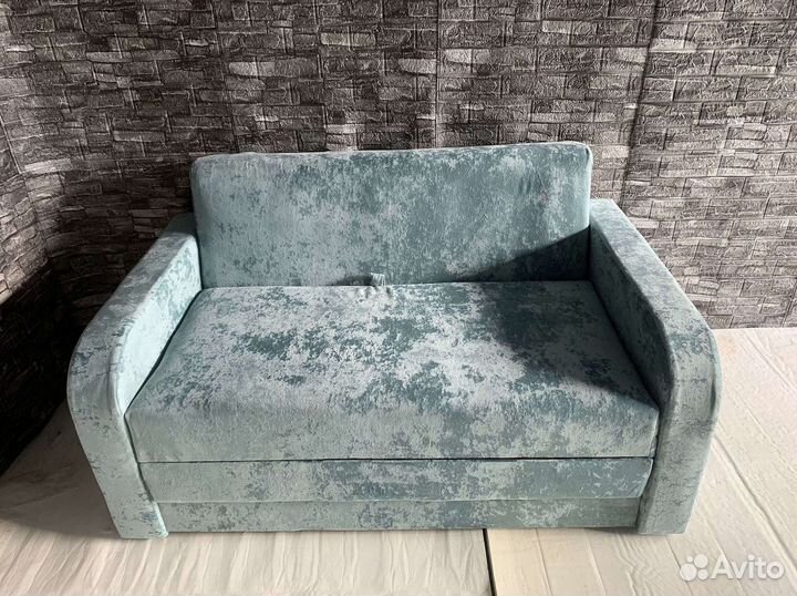 Диван прямой