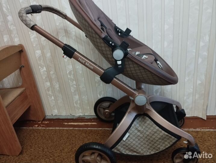 Прогулочная коляска 2 в 1