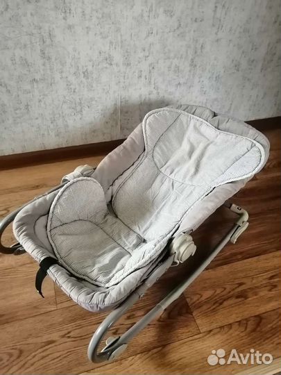 Шезлонг детский