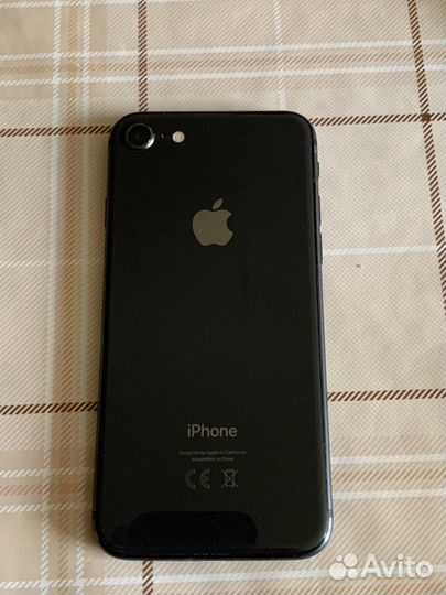 iPhone 8, 64 ГБ
