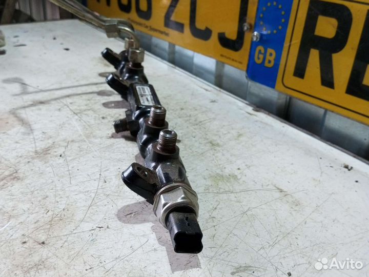 Топливная рампа Ford Mondeo 3