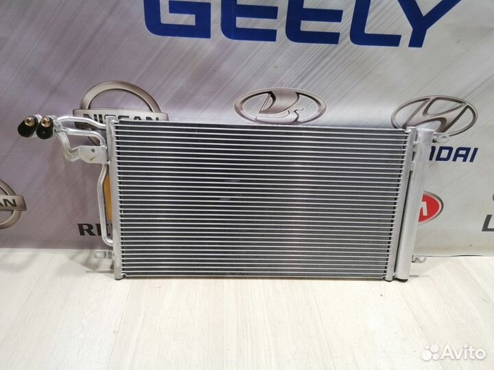 Радиатор кондиционера Volkswagen polo 5