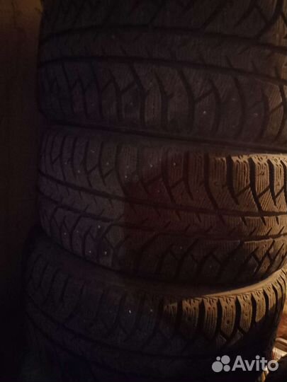 Bridgestone Ice Cruiser 5000 255/50 R19 107T