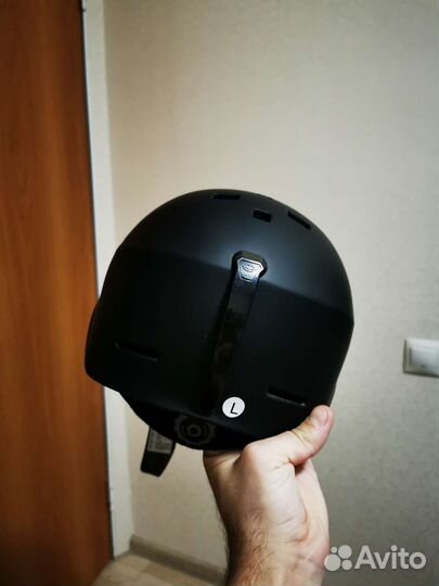 Шлем горнолыжный