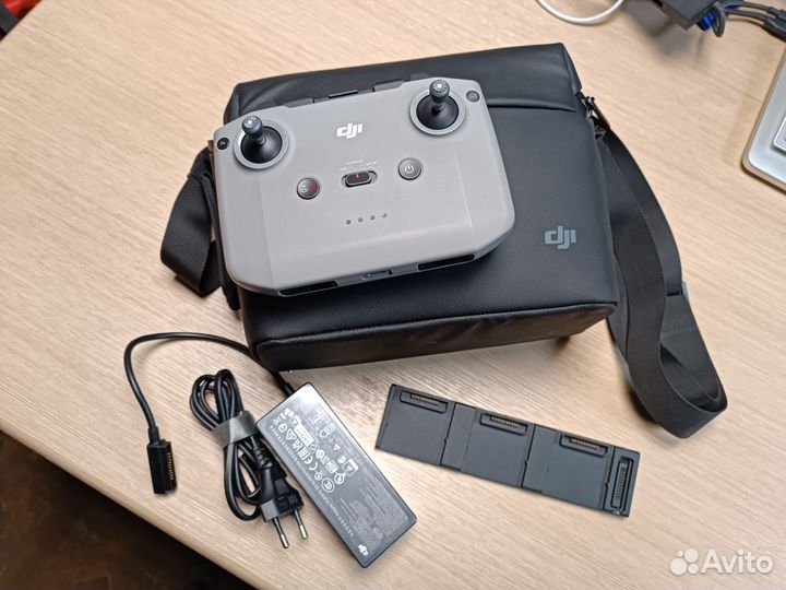 Квадрокоптер дрон DJi Mavic Air 2s fly more combo