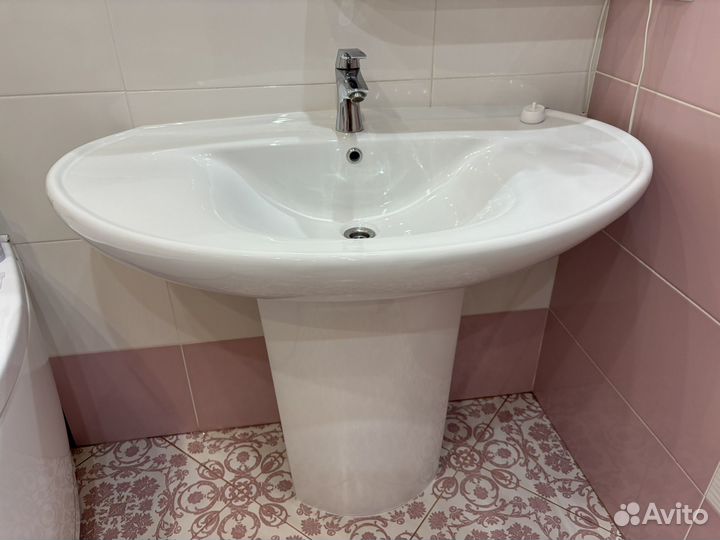 Раковина с пьедесталом тюльпан