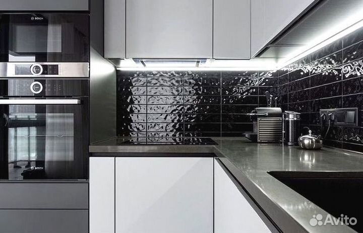 Кухня в потолок на заказ