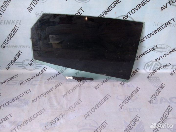 Стекло двери заднее правое Hyundai IX35