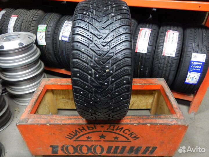 Nokian Tyres Hakkapeliitta 8 SUV 275/40 R20