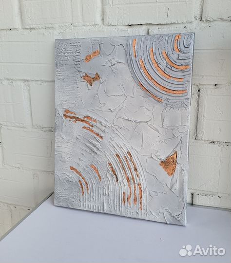 Декоративная картина из гипса