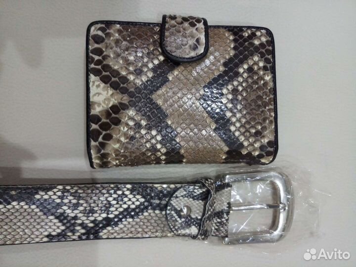 Ремень кожаный и портмоне из питона
