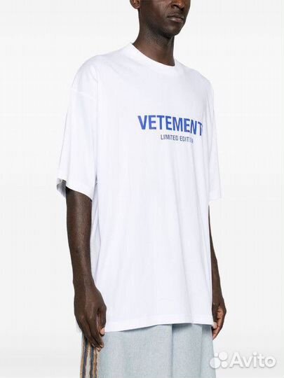 Футболка оверсайз Vetements