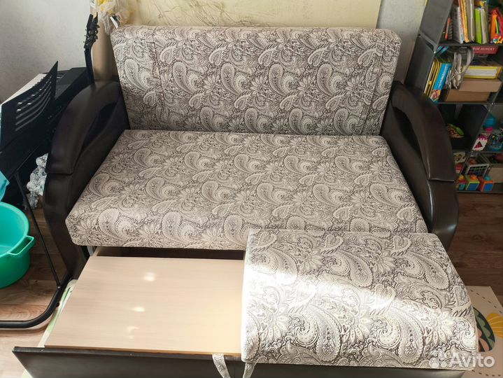 Диван раскладной бу 160