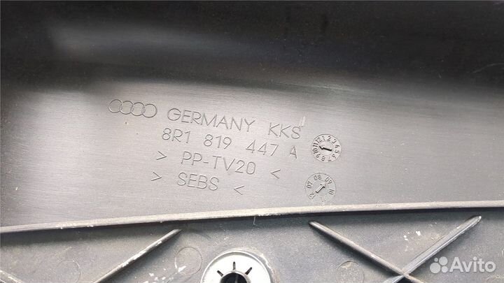 Жабо под дворники Audi Q5, 2010