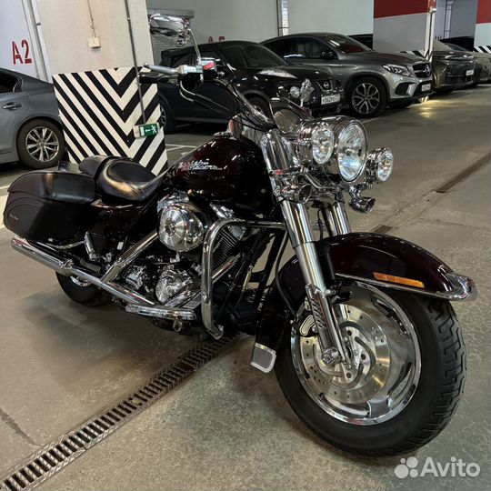 Road King Custom (Black Cherry)