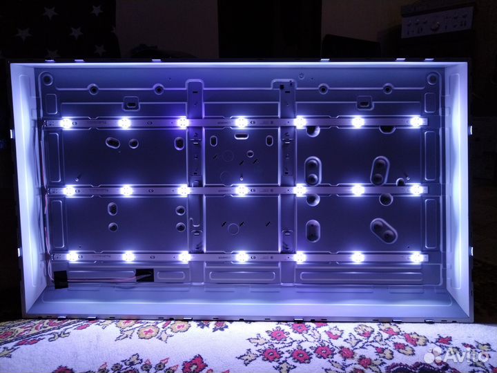 Телевизор LG 43UM7020PLF