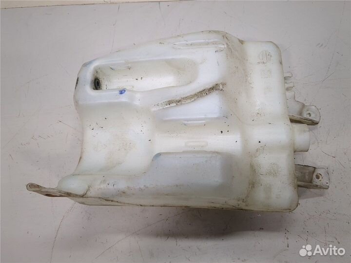 Бачок омывателя Nissan Micra K12E, 2004