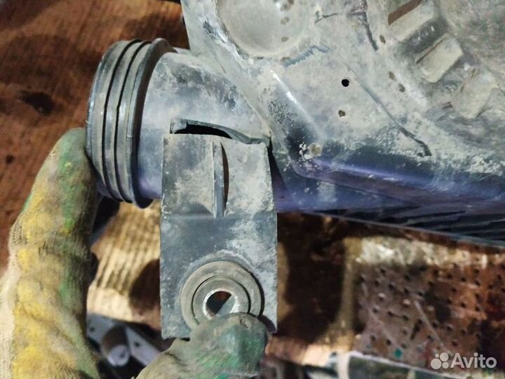 Корпус воздушного фильтра Kia Rio