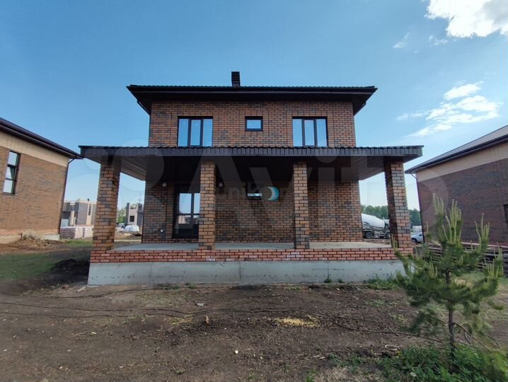 Дом 170 м² на участке 6 сот.