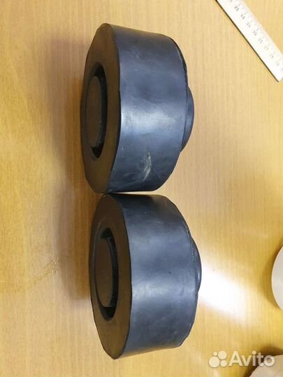 Проставки под задние пружины