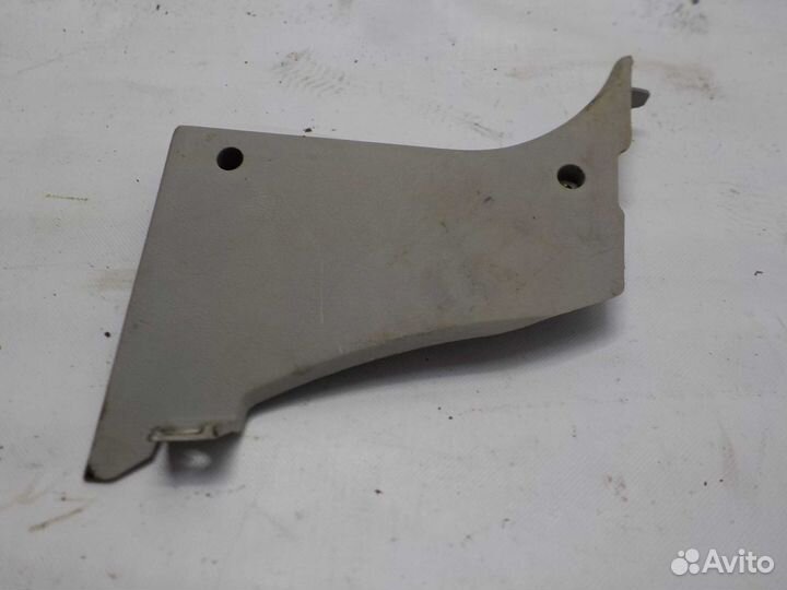 Накладка на стойку кузова передняя правая Hyundai