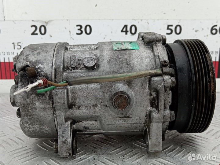 Компрессор кондиционера для Volkswagen Golf 4