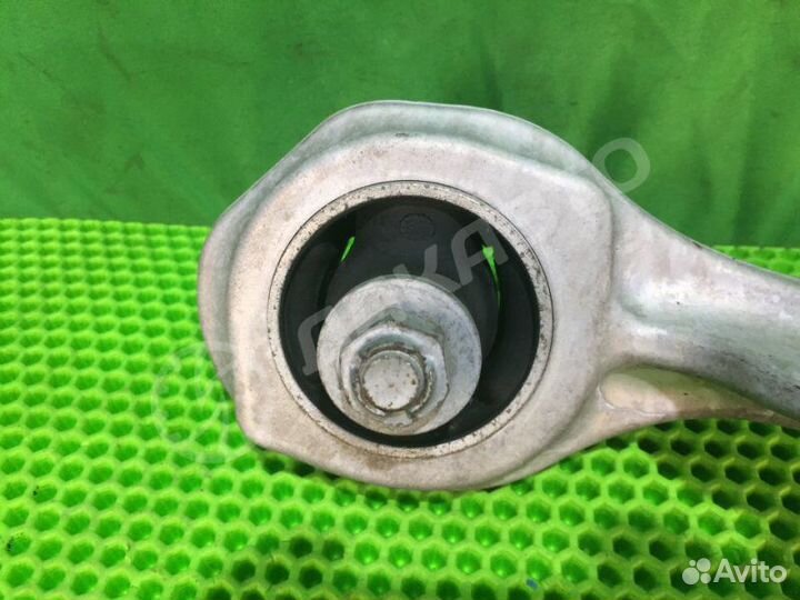 Рычаг продольный передний правый Mercedes-Benz S