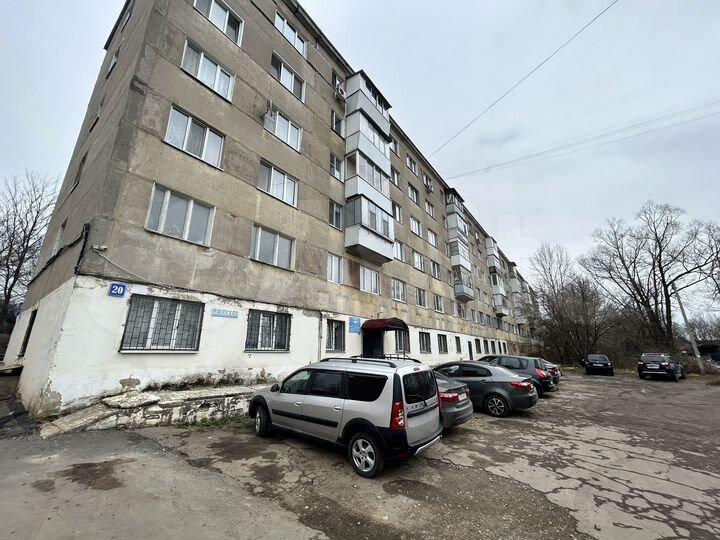 2-к. квартира, 43 м², 2/5 эт.
